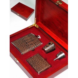 1T. 6 ozs. liquor flask set with 3 accessories on wooden case