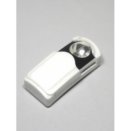 5T. Linterna Blanca modelo  Js0069 (No Incluye Pilas)