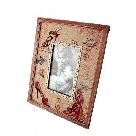 1T. «Shoe» medium wood and fabric photo frames