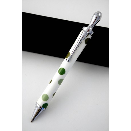 5T. Green Polka-Dot White Pen