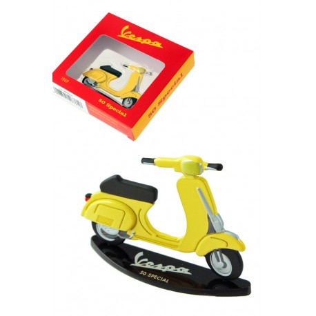 3T. Miniatura decorativa bidimensional «Vespa» amarillo metal