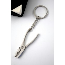 1T. Llavero Metal Alicates