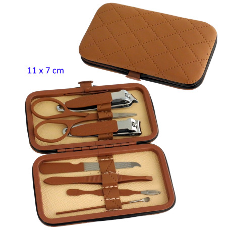 1T. Estuche de manicura