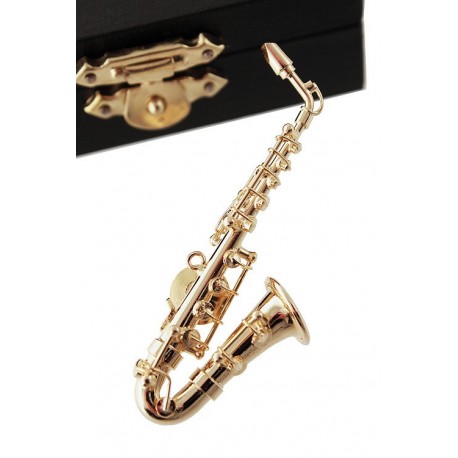 5T. Pin saxofon